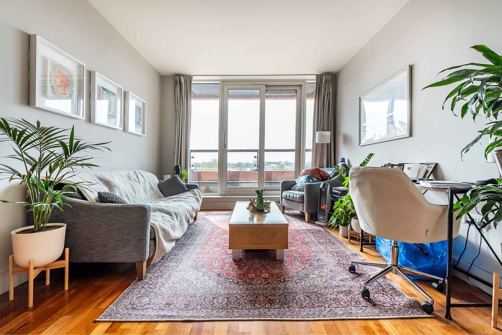 Property photo 3 of 7