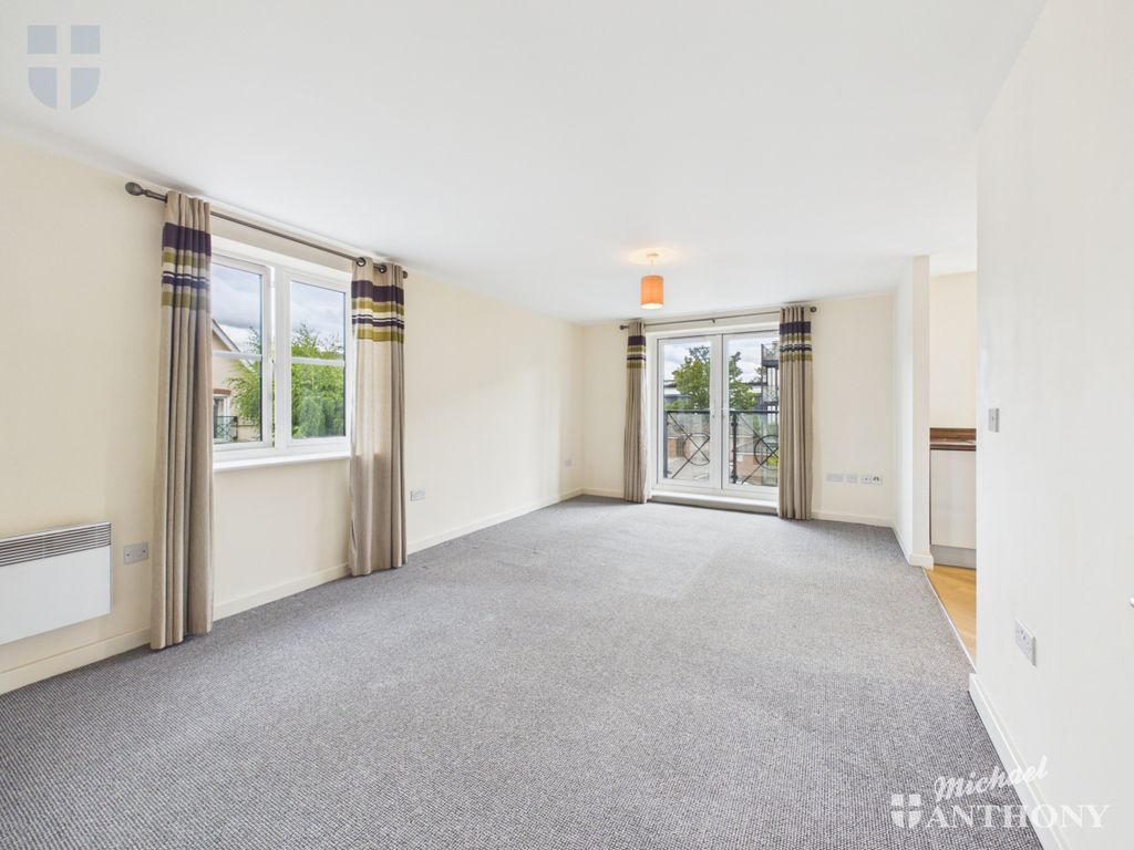 Property photo 2 of 8 Cam03852G0-Pr0752-Still005