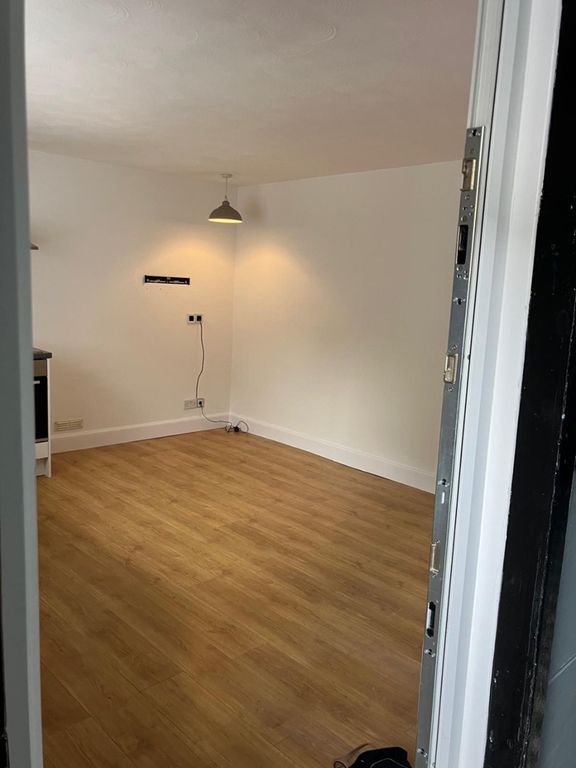 Property photo 2 of 12 Photo 2