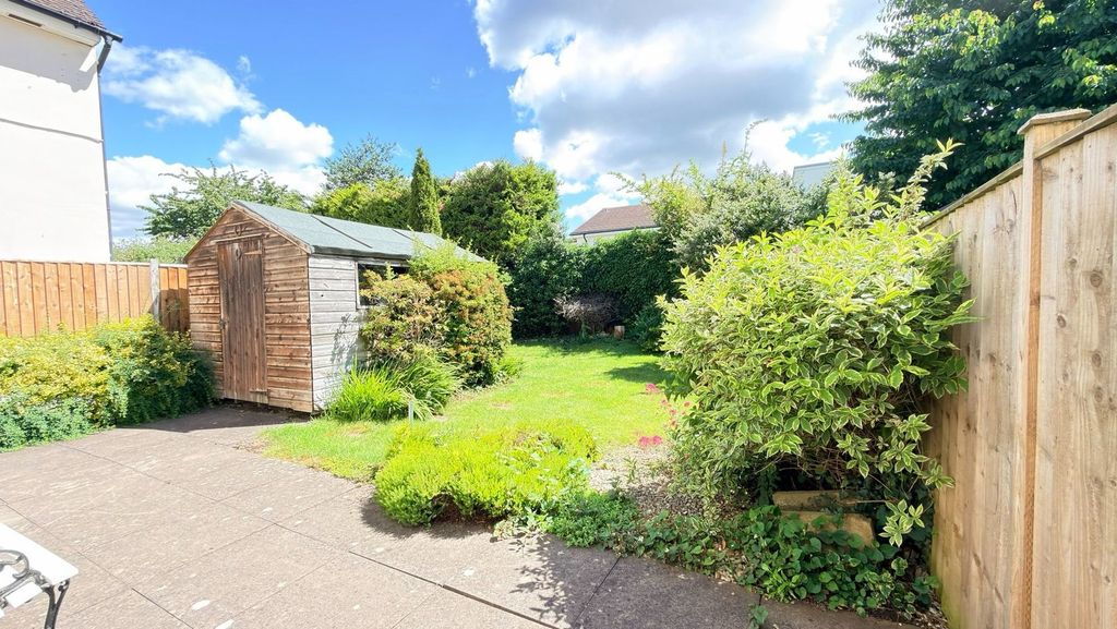 Property photo 3 of 12