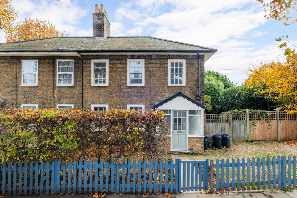 Property photo 1 of 19 Exterior