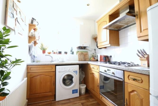 Property photo 3 of 9 4737372