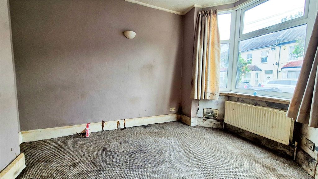 Property photo 2 of 9 Reception Room