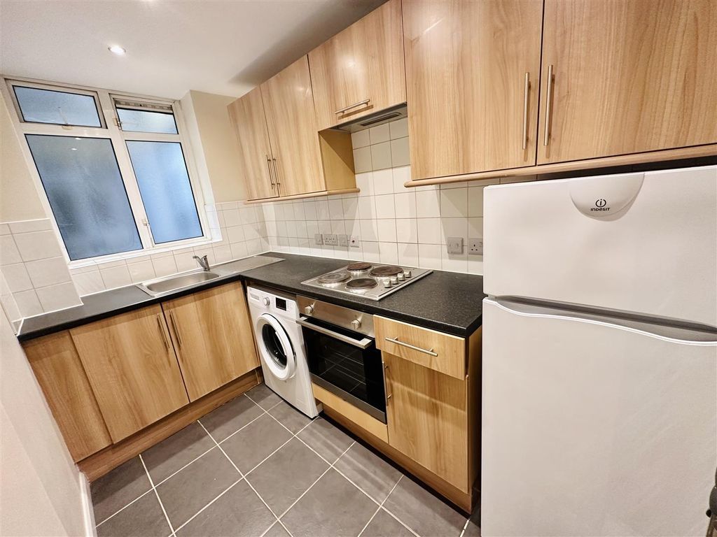Property photo 3 of 7 Fullsizerender (2).Jpg