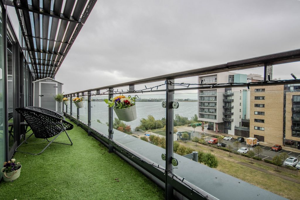 Property photo 1 of 29