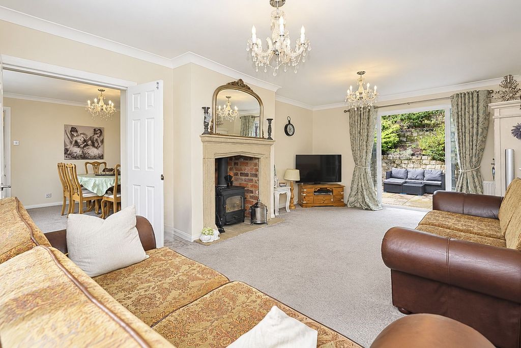 Property photo 3 of 65