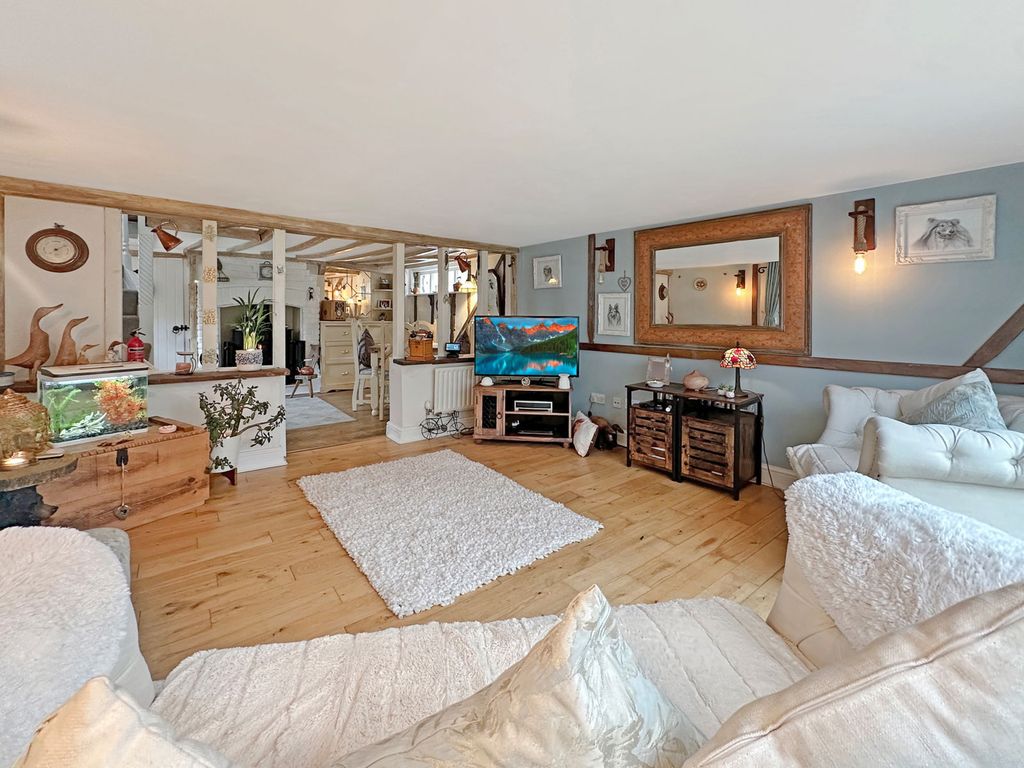 Property photo 3 of 22