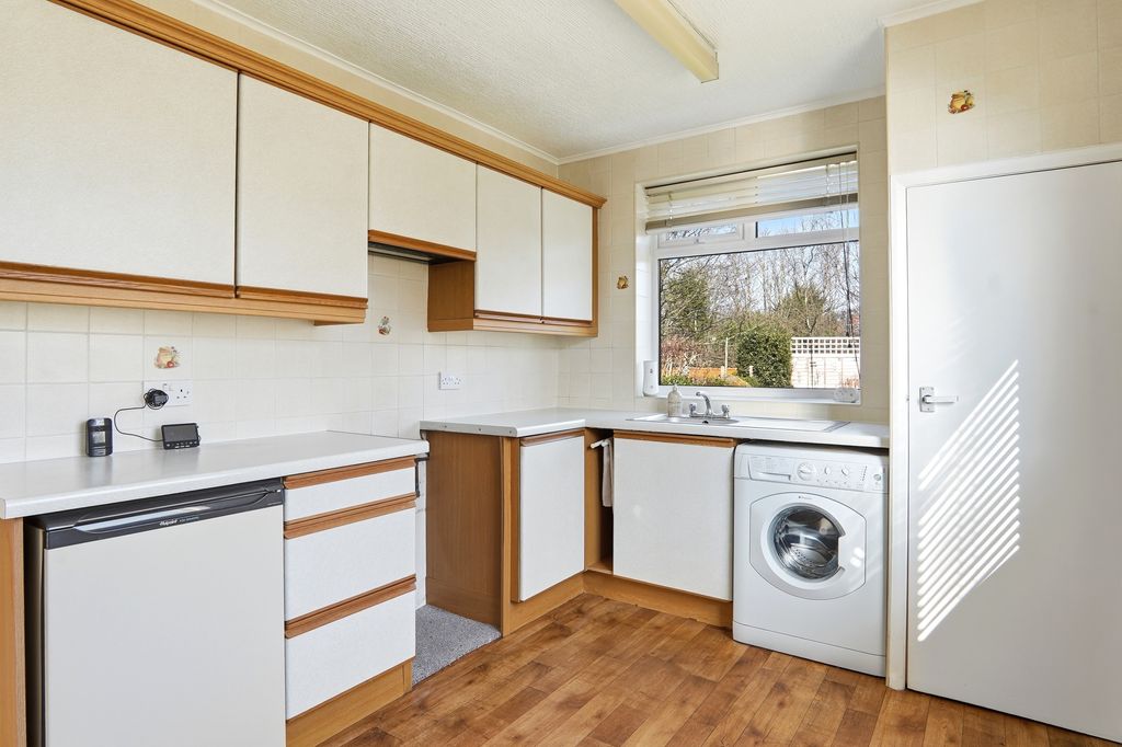 Property photo 2 of 13 Kennerleighavenue006