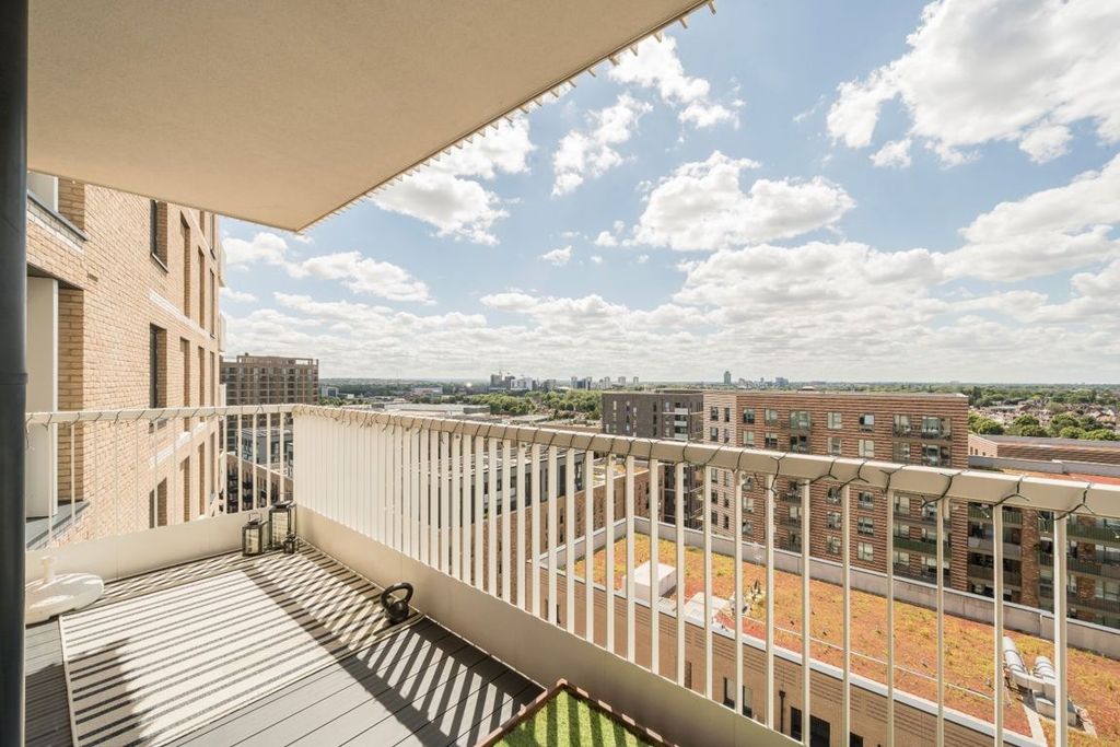 Property photo 3 of 8