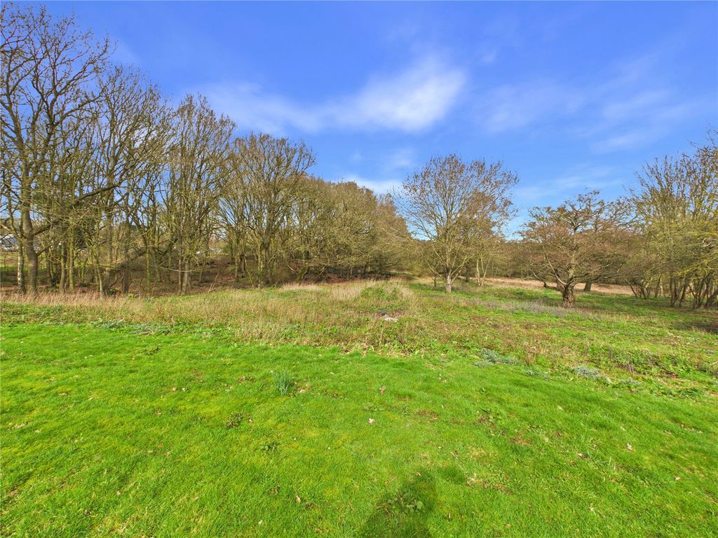 Property photo 3 of 23 Picture No. 03