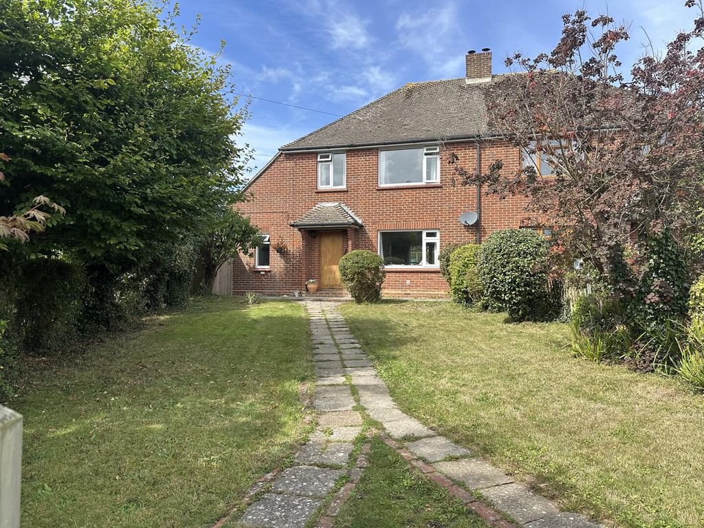 Property photo 1 of 17 Front (Exterior)