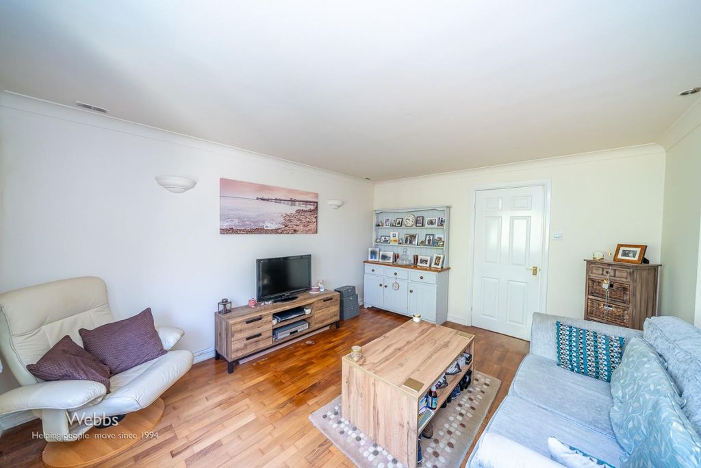 Property photo 2 of 20 Â© Webbs Estate Agents Â© (35 Of 116).Jpg