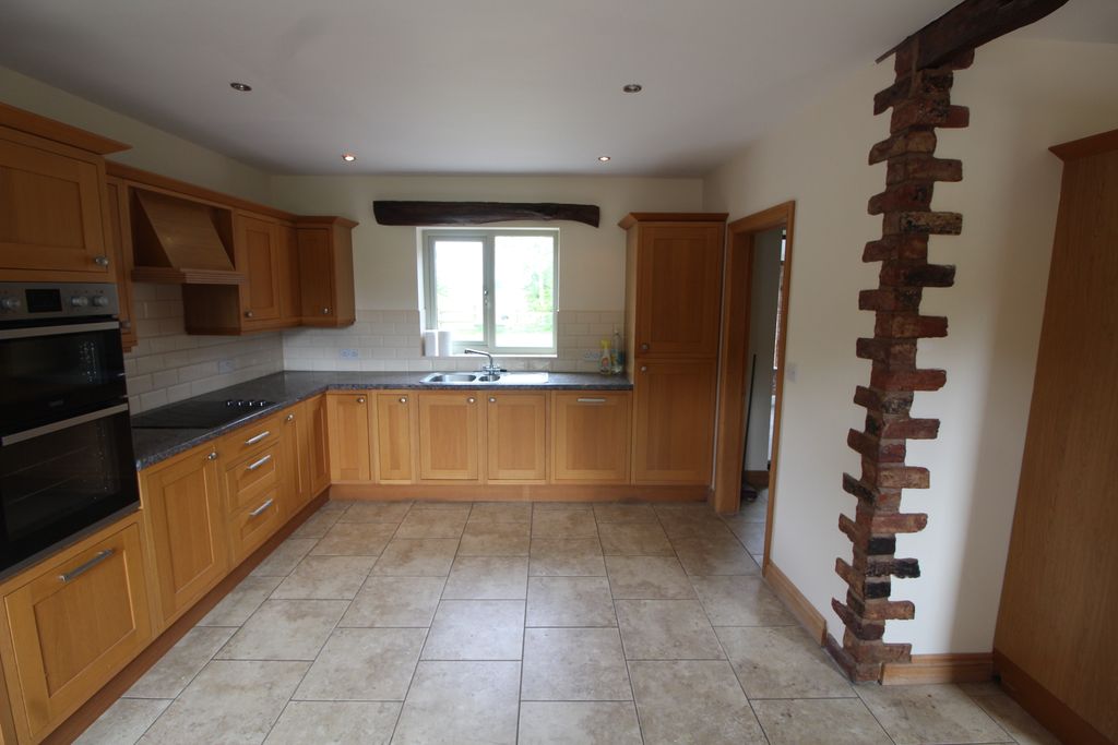 Property photo 2 of 17 Kitchen