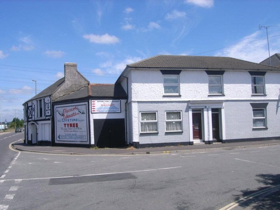 Property photo 2 of 18 Picture No. 35