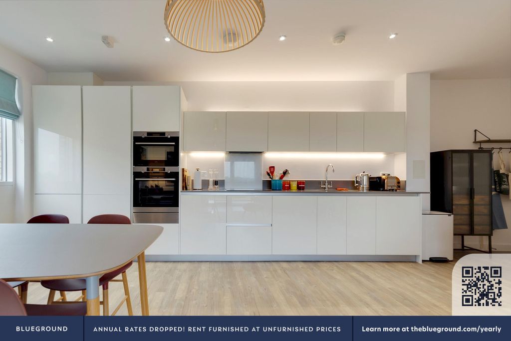 Property photo 3 of 30 Fully Equipped Kitchen