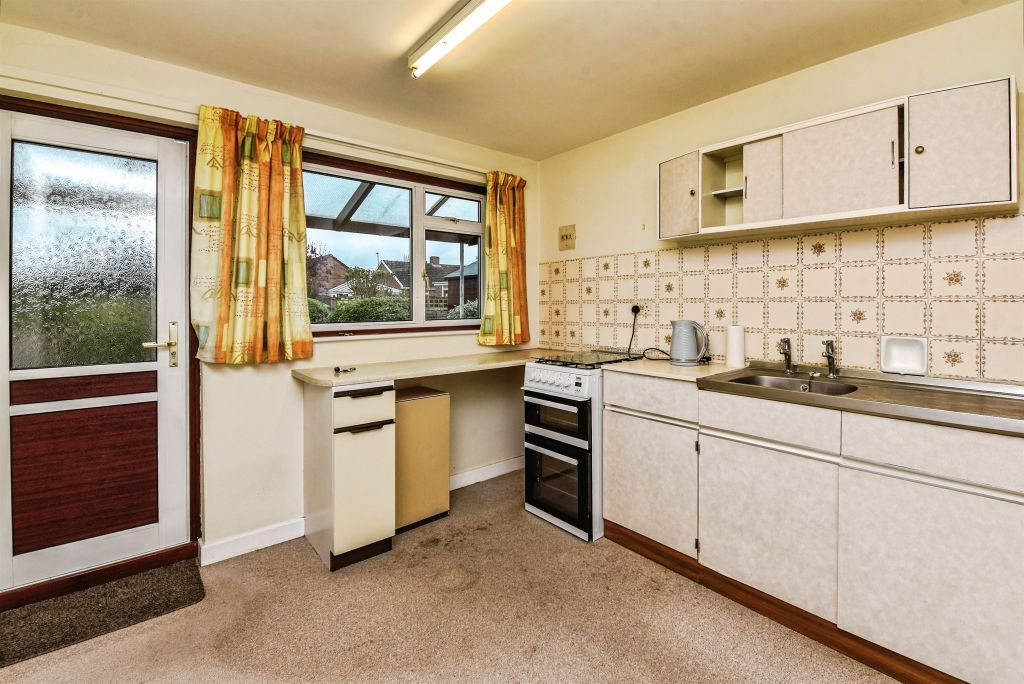 Property photo 3 of 17