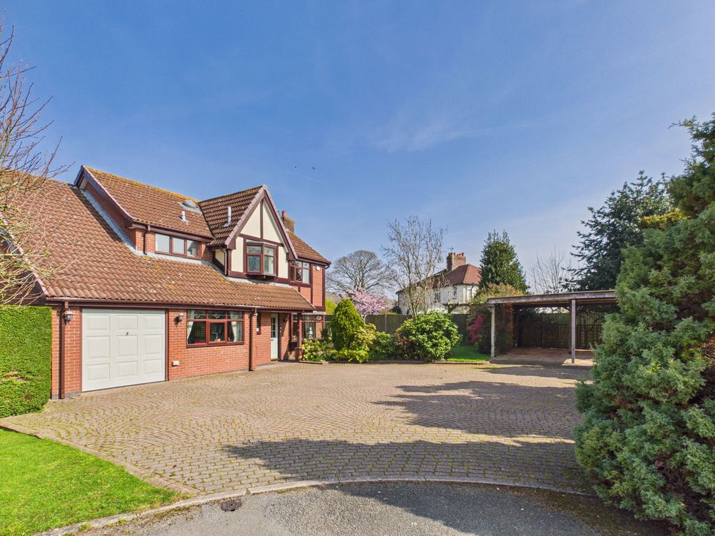 Property photo 2 of 31