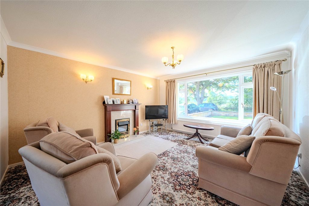 Property photo 2 of 15 Picture No. 17
