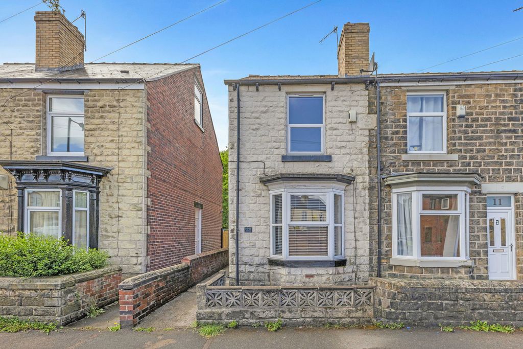 Property photo 2 of 17