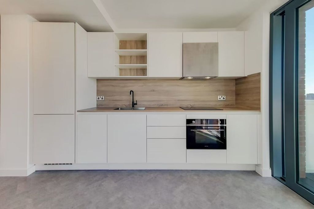 Property photo 3 of 9