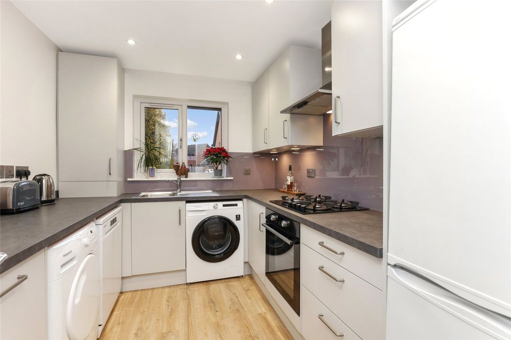 Property photo 3 of 19 Picture No. 04