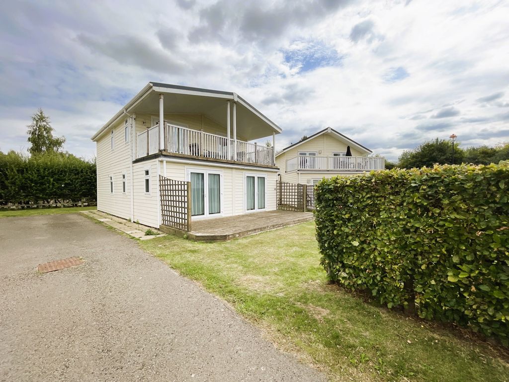 Property photo 1 of 38