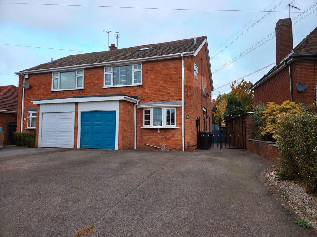 Property photo 1 of 25 Front