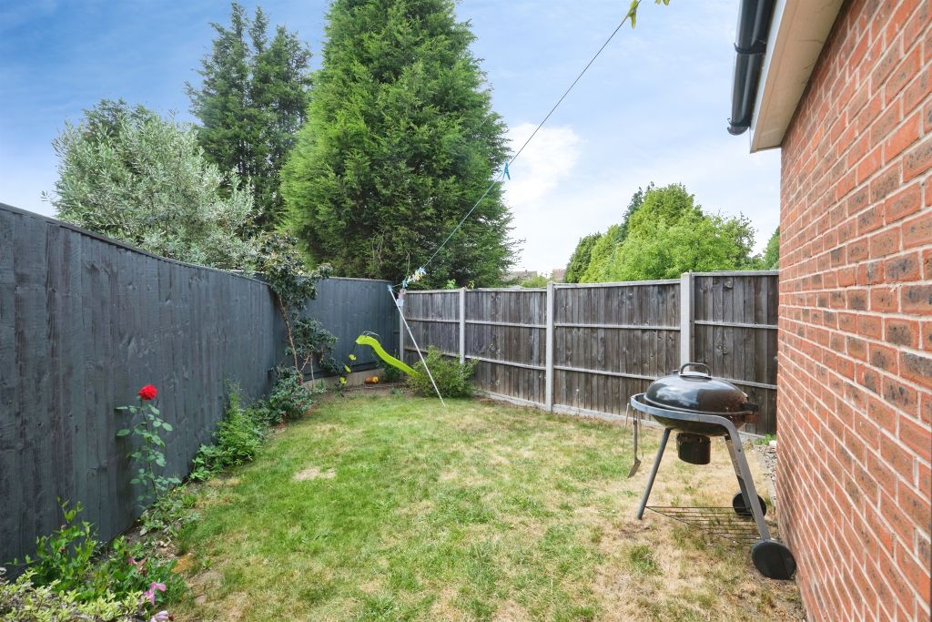 Property photo 2 of 20