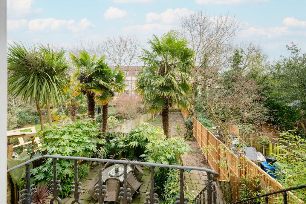 Property photo 3 of 13 Image