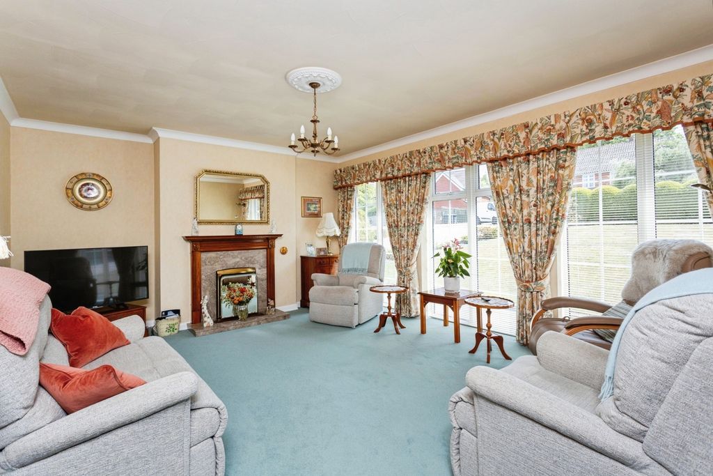 Property photo 3 of 18 Photo