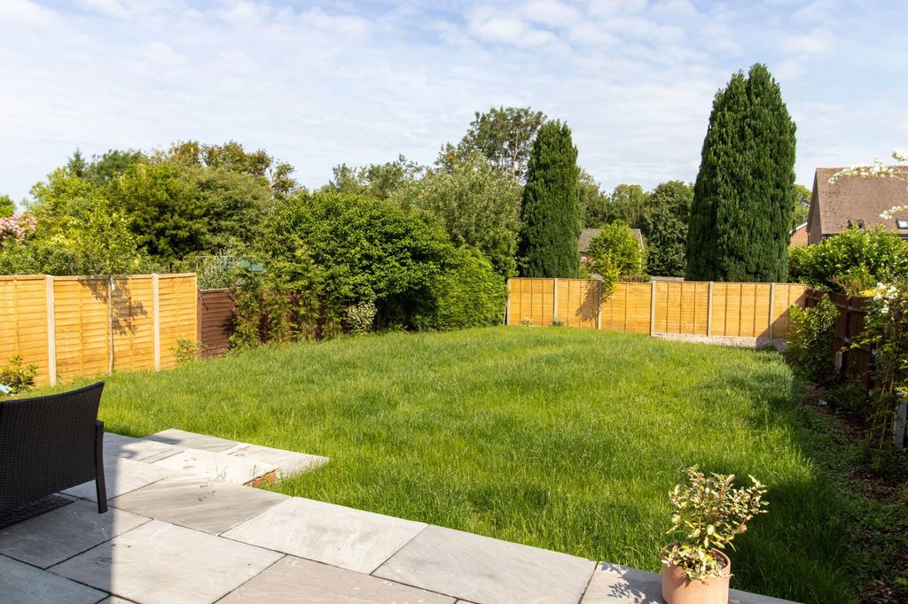 Property photo 3 of 21