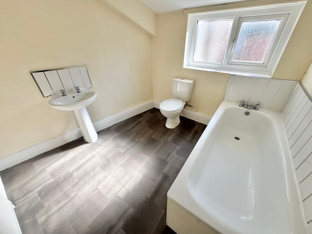 Additional image 6 of 3 bed flat to rentHumber Terrace, Grimsby DN31