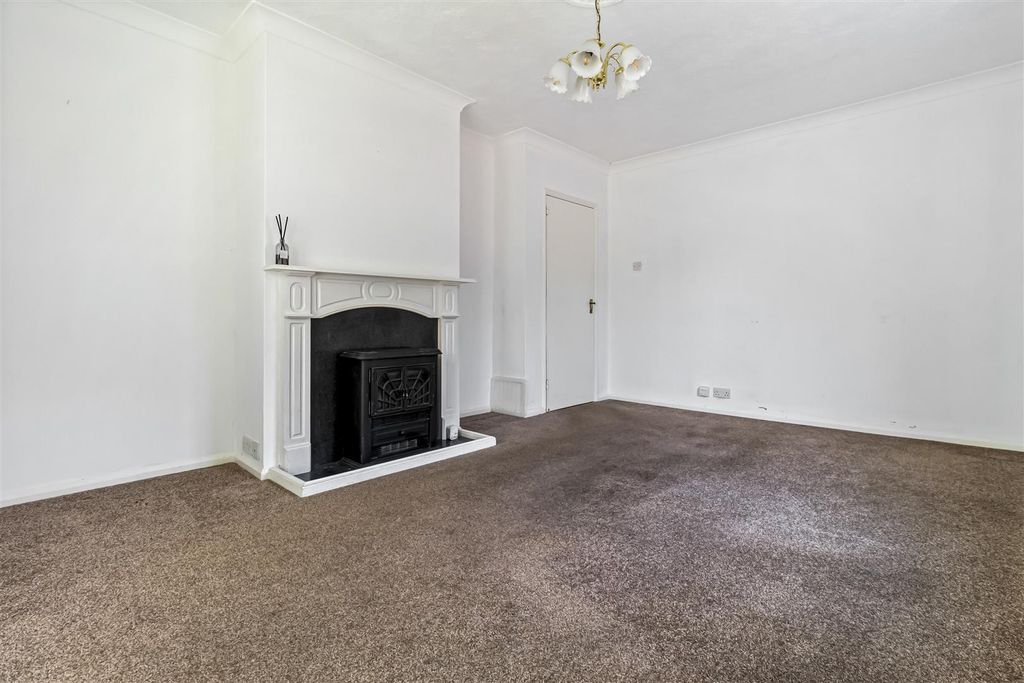 Property photo 3 of 20 Externals 20th-003.Jpg