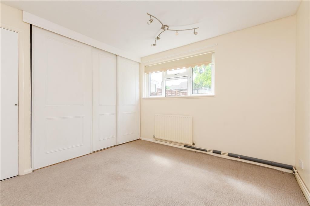 Property photo 3 of 11 Bedroom