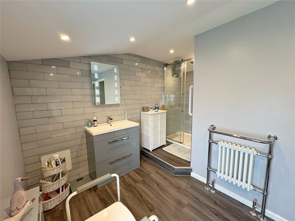 Property photo 3 of 26 Picture No. 50