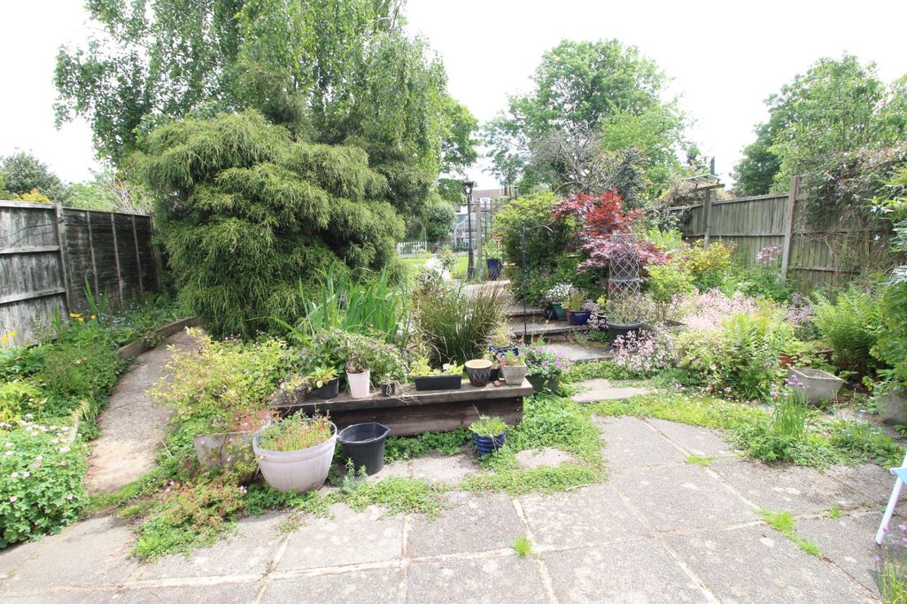 Property photo 2 of 17 Picture No. 12