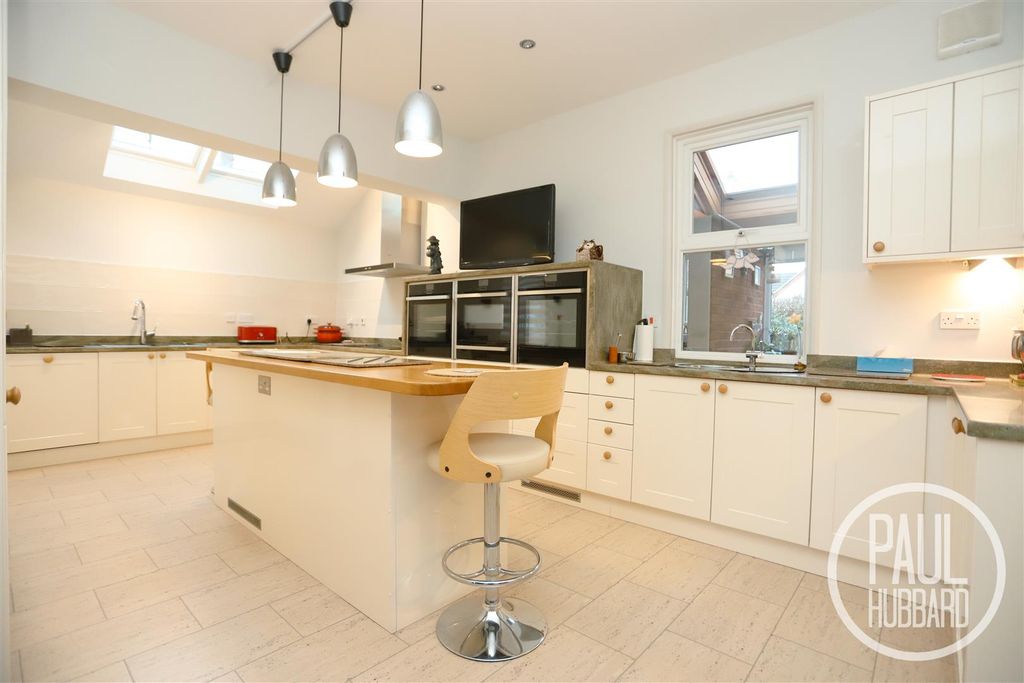 Property photo 3 of 39 Img_0297.Jpg