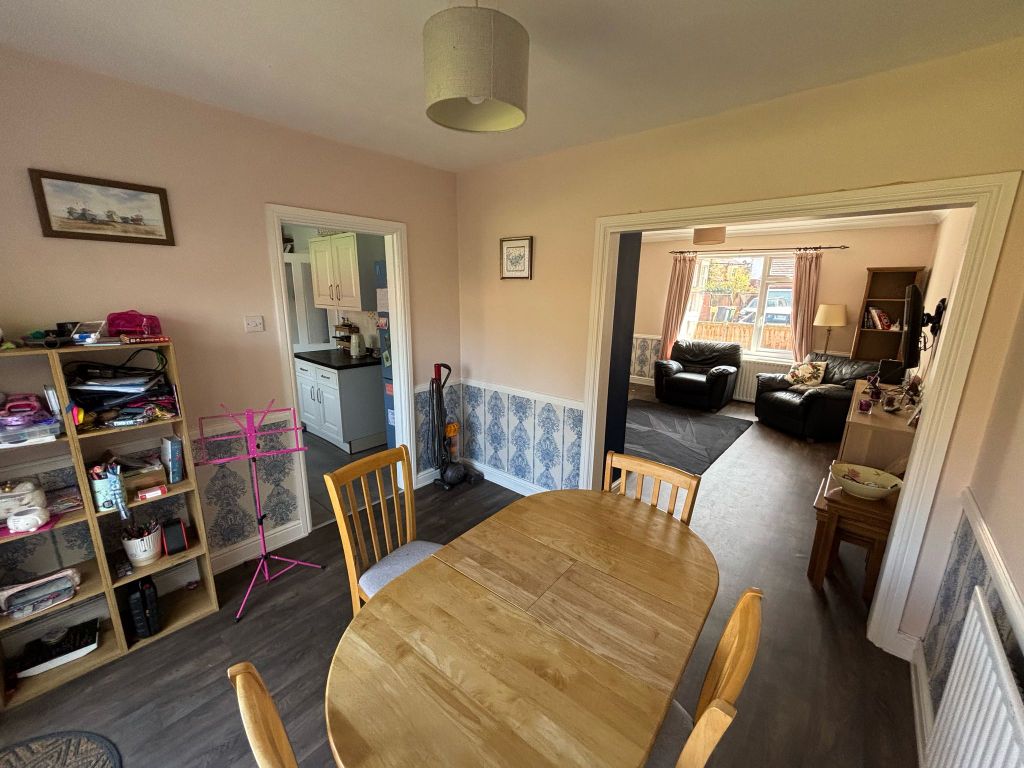 Property photo 3 of 21