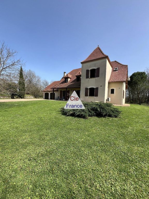 Property photo 2 of 18