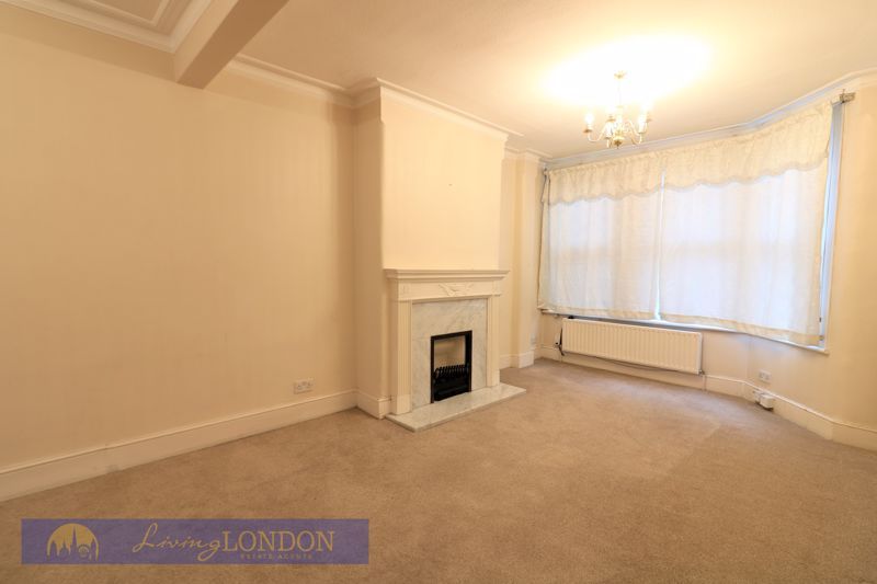 Property photo 3 of 19 Photo 16