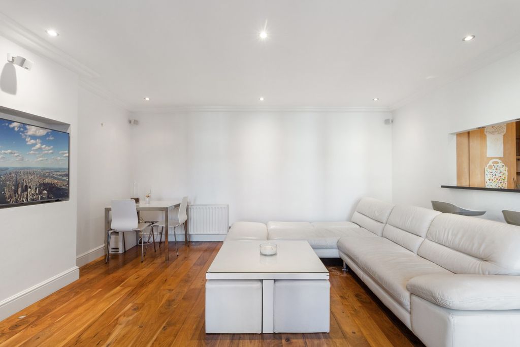 Property photo 3 of 19 4622233