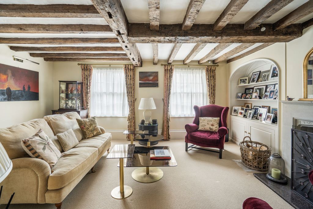 Property photo 3 of 20