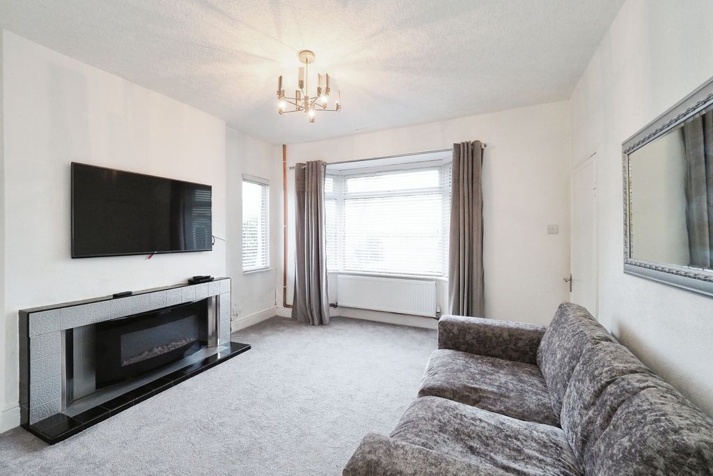 Property photo 2 of 21 Img_0954