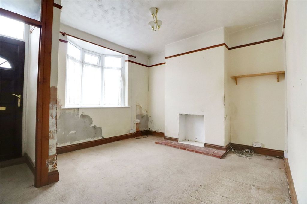 Property photo 3 of 12 Picture No. 10