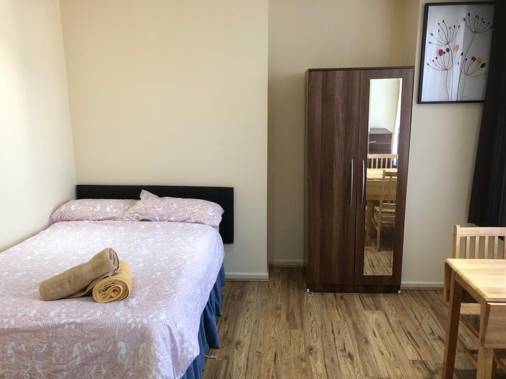 Property photo 1 of 3