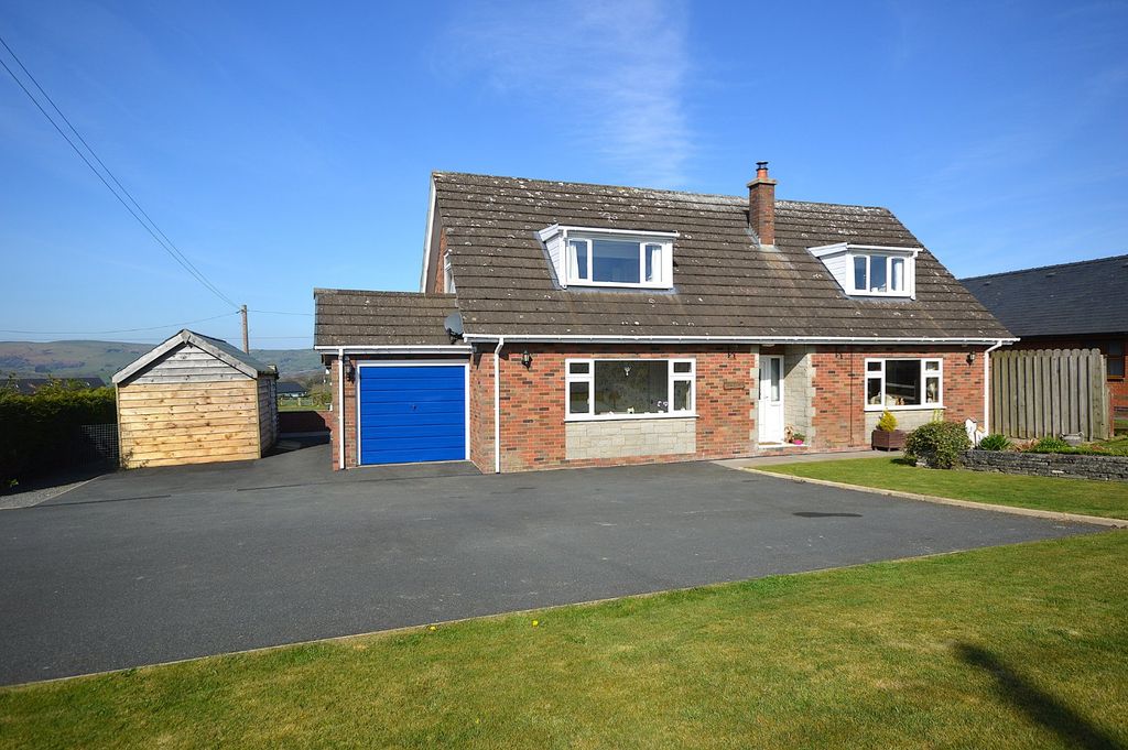 Property photo 1 of 34 Picture No. 02