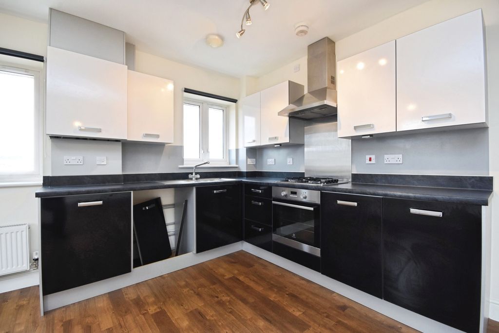 Property photo 3 of 13 Pbox-Img.Jpg