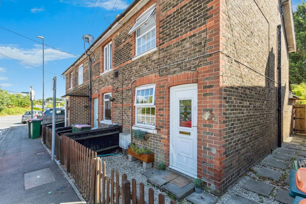 Property photo 1 of 8 Photo