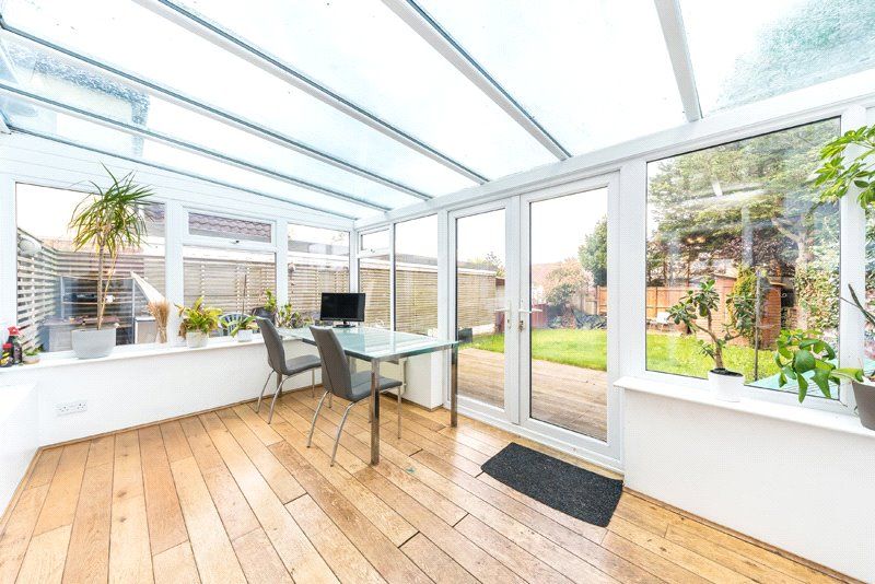 Property photo 3 of 7 Conservatory