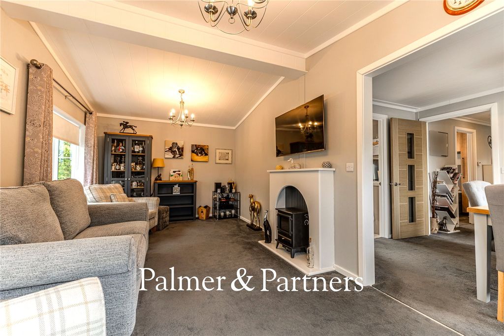 Property photo 3 of 22 Picture No. 05